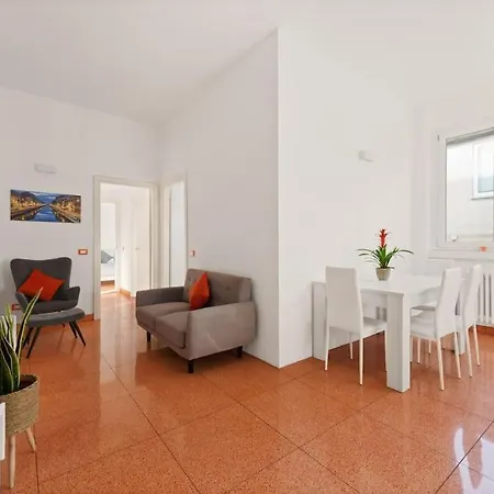 Apartamento Loft Navigli - Centro - 70 Mq Due Da Letto Milán